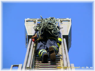 "Es ging noch Oben um mal sein Einsatzgebiet zu demonstrieren."
